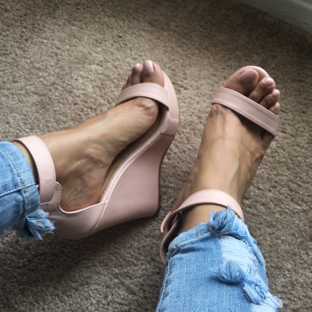 Platform wedge
